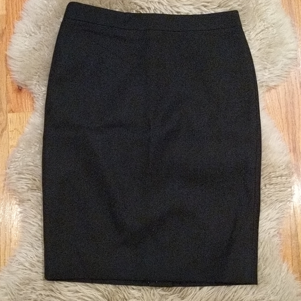 New with tags! J crew black pencil skirt